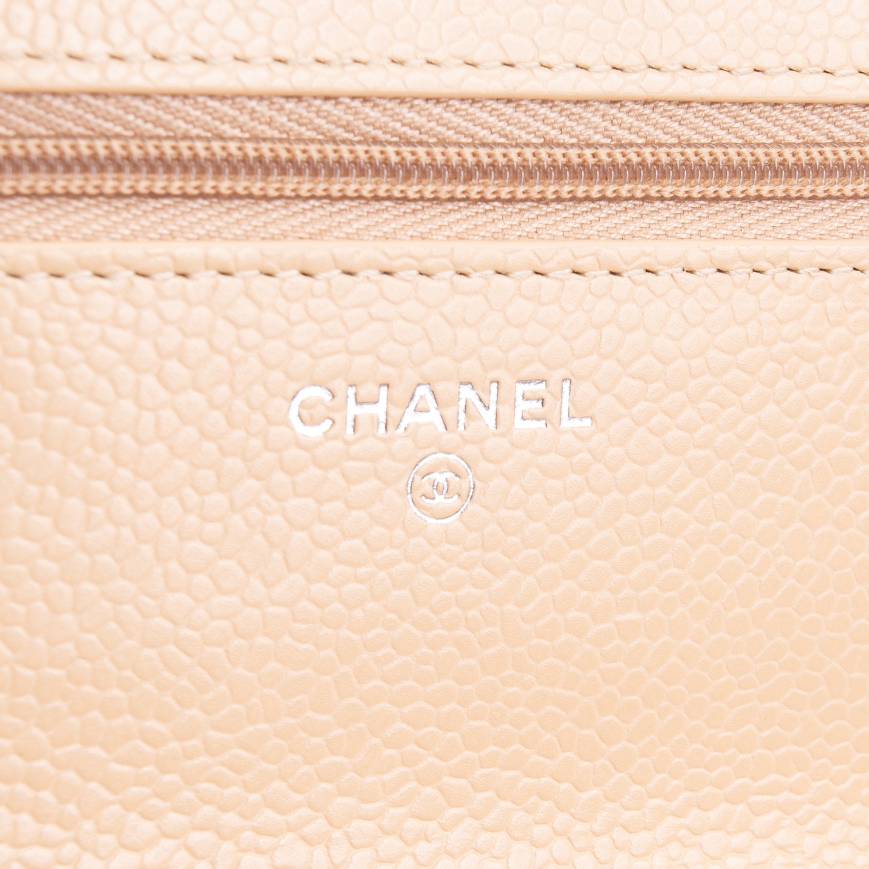 CH Caviar Wallet on Chain - Beige