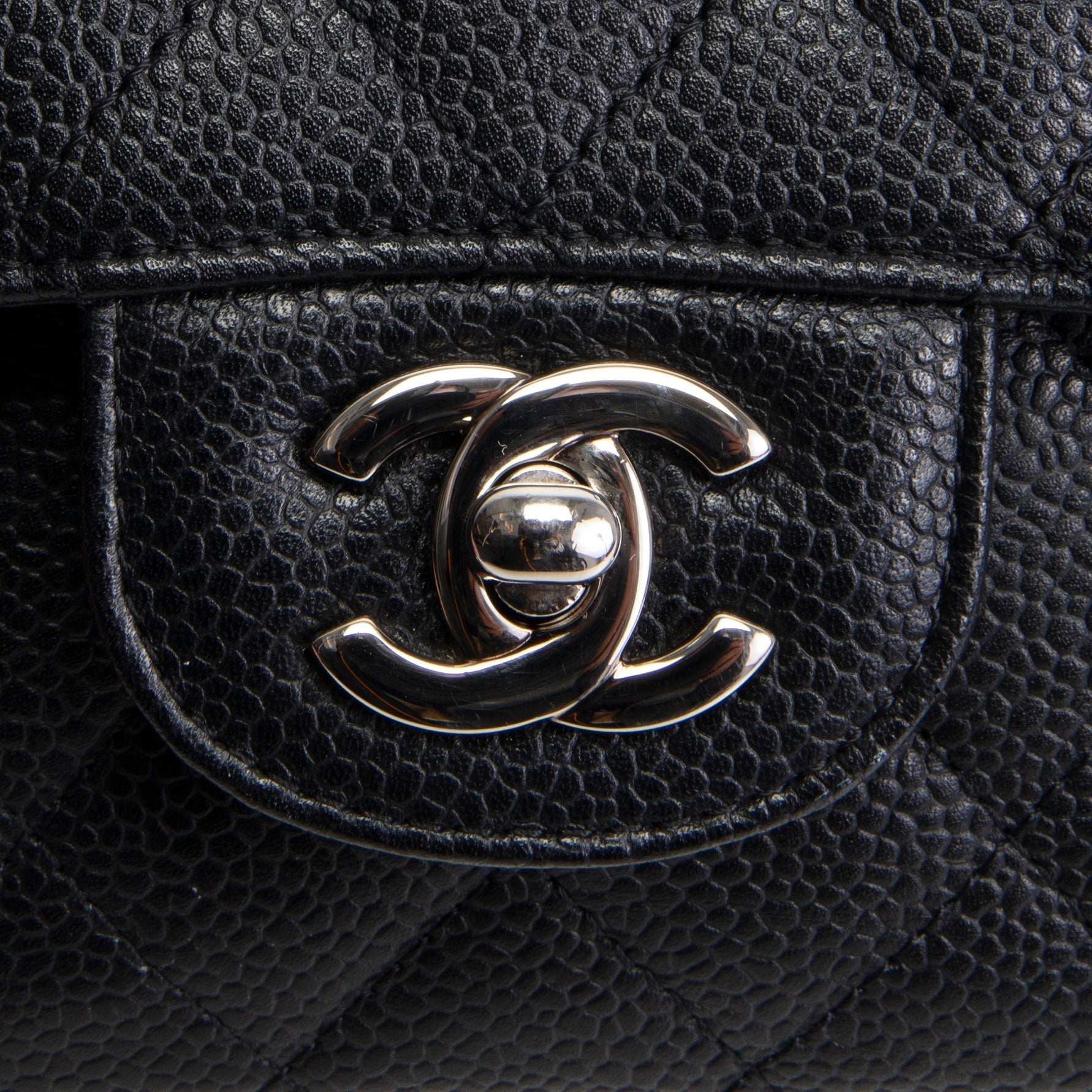 CH Classic Caviar Medium Double Flap - Black