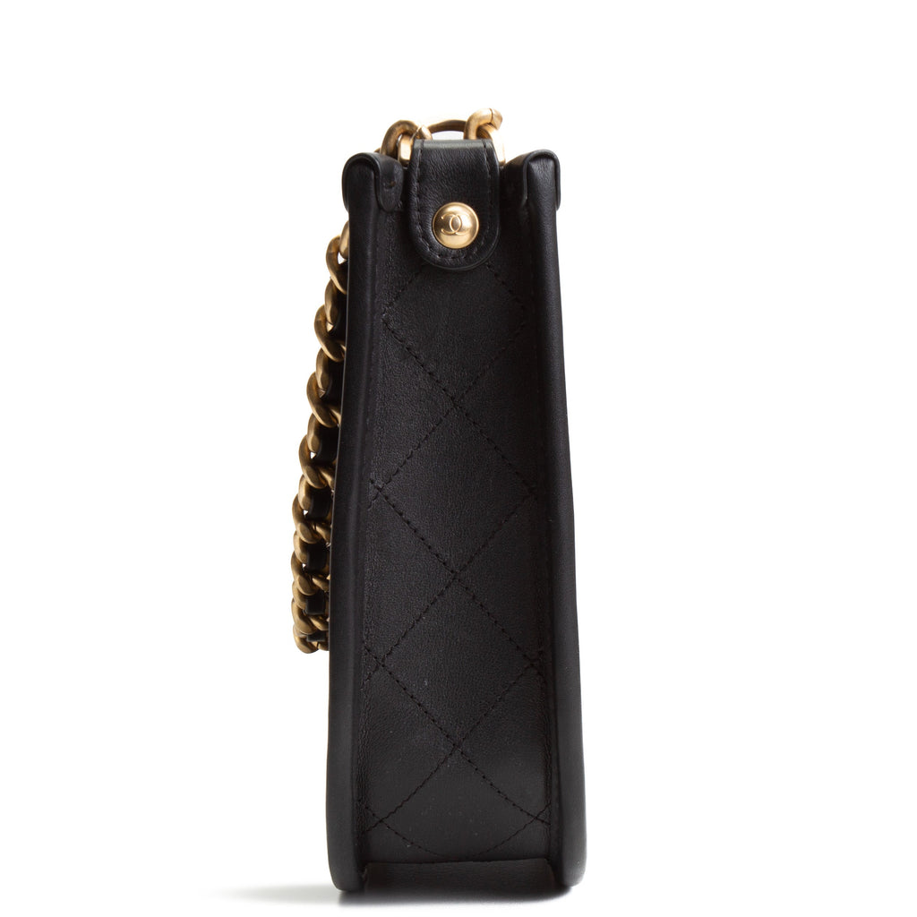CH Curvy Mood Hobo - Black