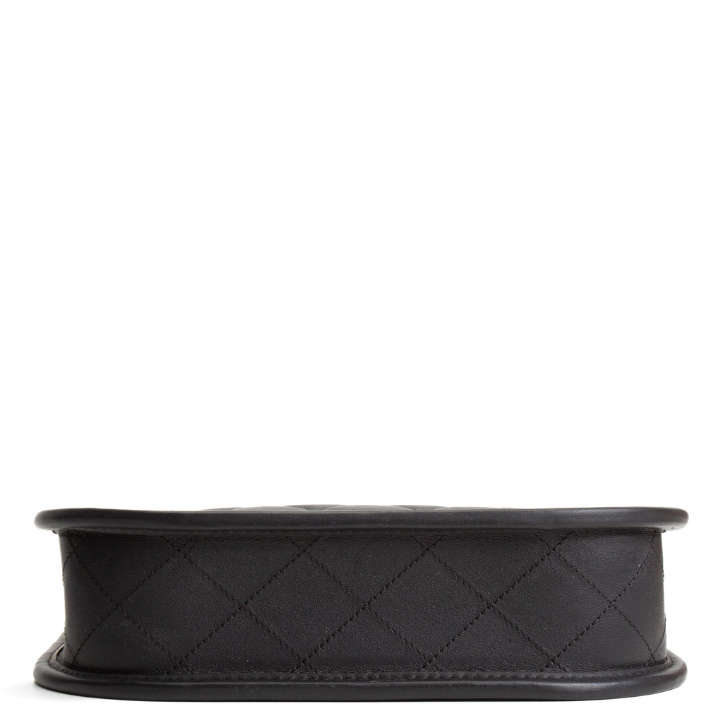 CH Curvy Mood Hobo - Black