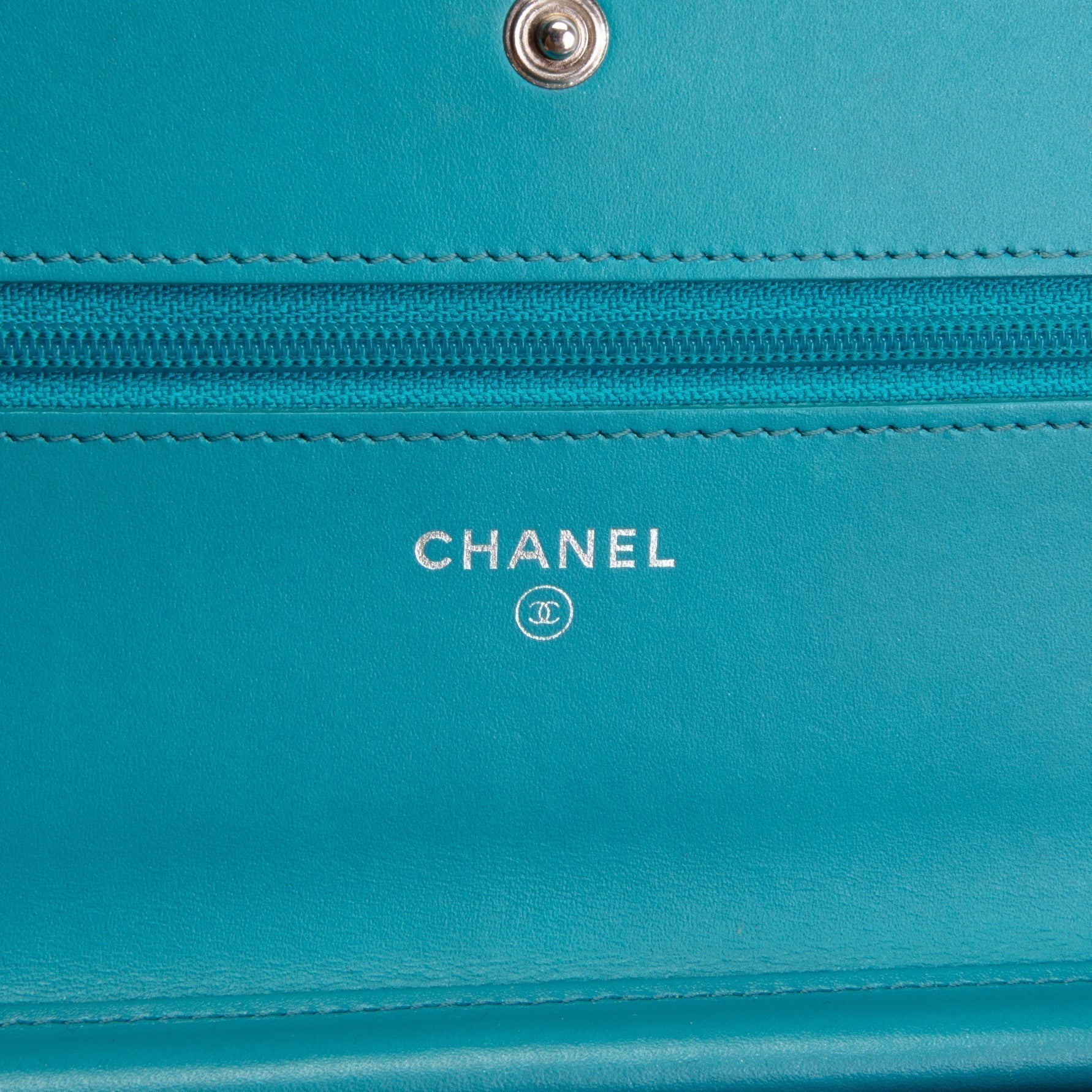 CH Patent Boy Wallet On Chain - Turquoise