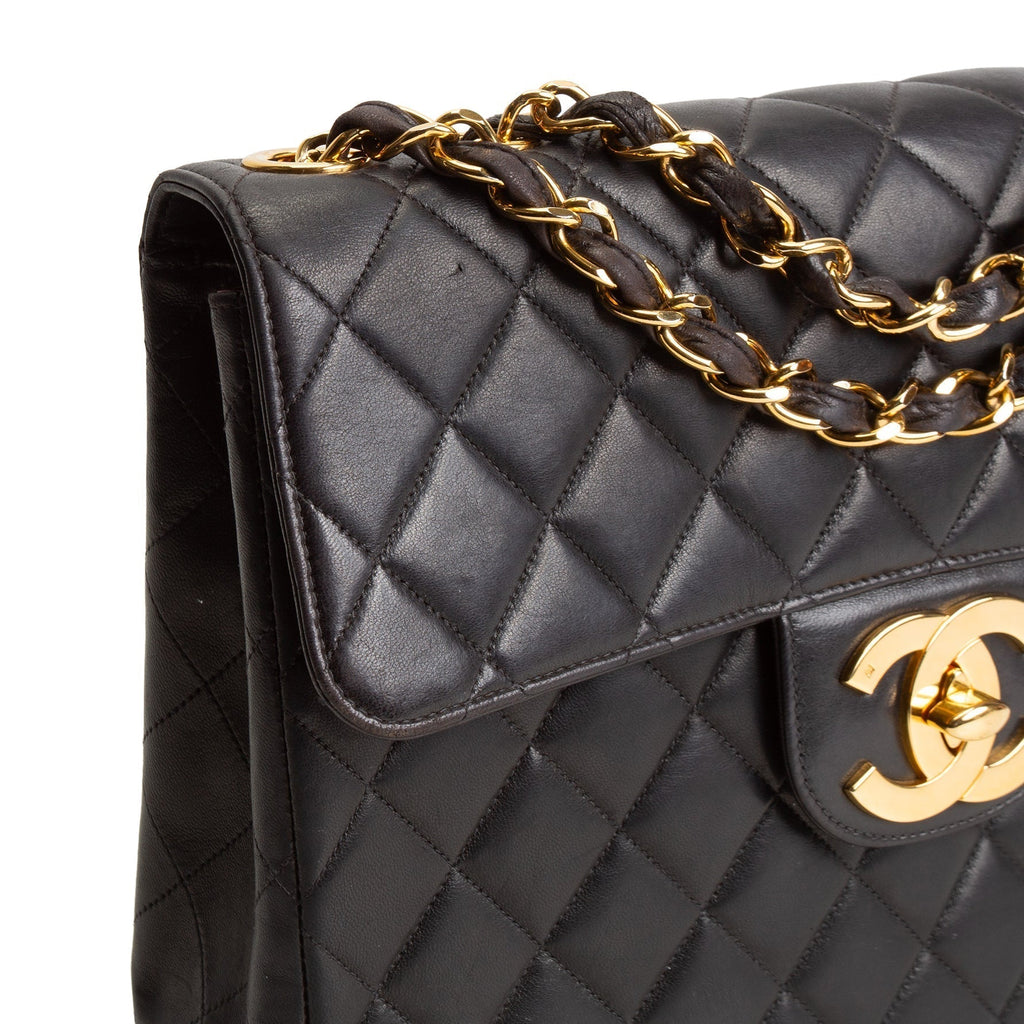 CH Vintage Maxi CC Flap Bag - Black