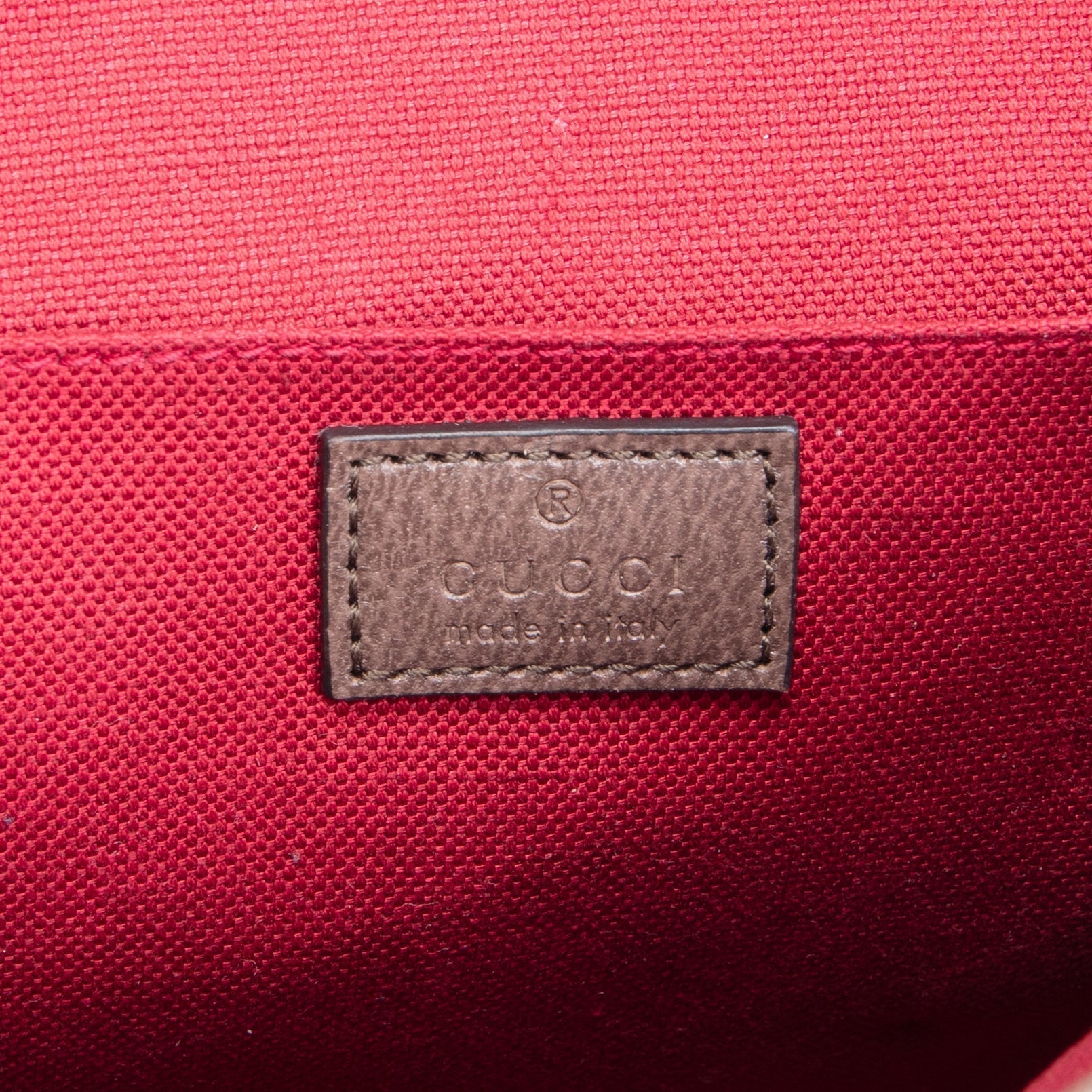GU GG Supreme Messenger
