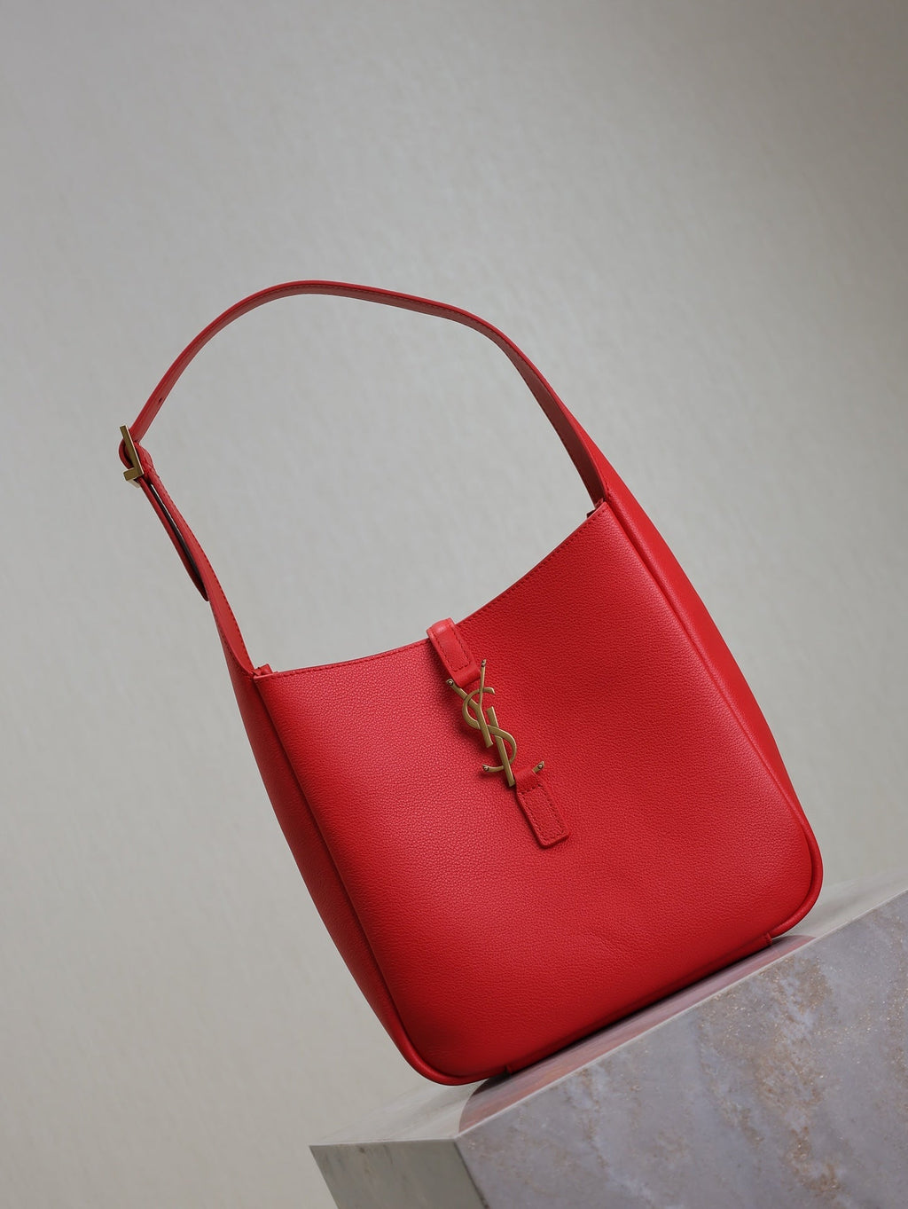 LE 5A7 bag