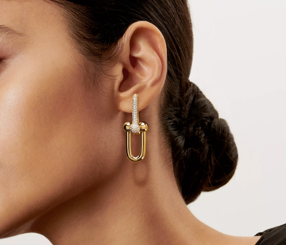 gold earrings